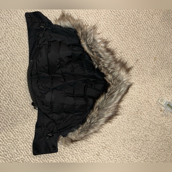 North face Jacket With Attachable Hood - Picture 3 of 4